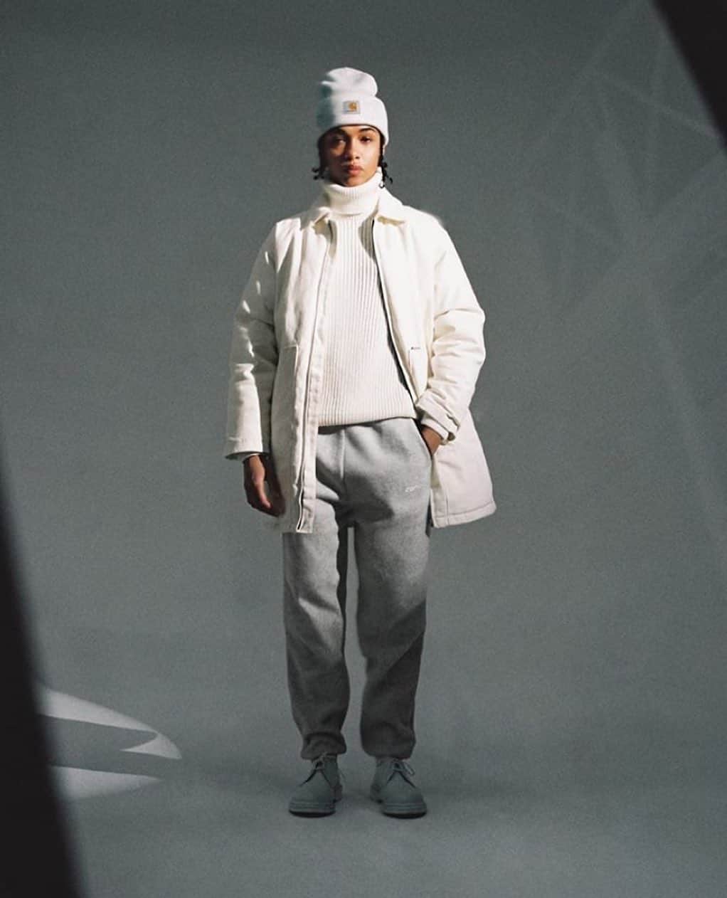 カーハートのインスタグラム：「A Sense of Timelessness  Each seasonal Carhartt WIP collection sees us interpret the brand’s core values and aesthetic in new ways, creating clothes designed for work – as amorphous as that concept is in 2020. This season is no different, as classically-Carhartt WIP details and silhouettes are combined with fabrics, colorways, and styles that ensure a continuity between seasons and a reassuring sense of timelessness.  Available in stores & online at carhartt-wip.jp.  📸 @thibautgrevet  #CarharttWIP #carharttwipwomen」