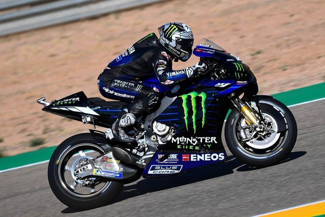 YamahaMotoGPさんのインスタグラム写真 - (YamahaMotoGPInstagram)「No time attack for @maverick12official in FP1. He just fully focused on tweaking his bike's race setting for this Sunday 💪  🔜 MotoGP FP2: 14:30 - 15:15 (GMT+2)   #MonsterYamaha  #MotoGP  #AlcanizGP」10月23日 20時45分 - yamahamotogp