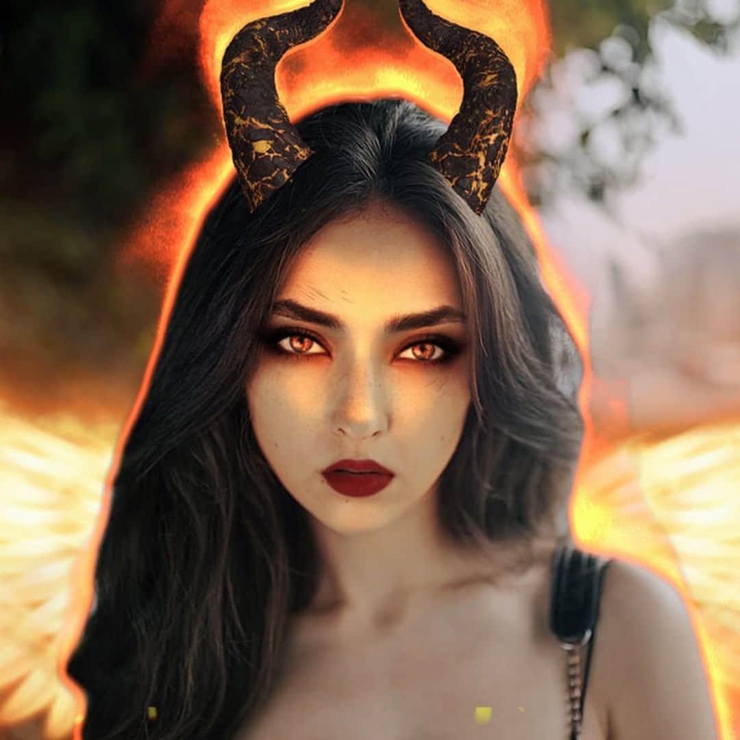 BeautyPlusさんのインスタグラム写真 - (BeautyPlusInstagram)「👇Comment 1,2,3…!Which one you like？Join #bpspookyprize  to win  FREE Premium💎  -------- #beautyplusapp #beautyplus #halloween #halloweencostume #halloweenmakeup #stickers #halloweensticker #devil #devilmakeup #sefile #photoediting #photoeditingapp #photoeditapplications #beautypluspremium #beautyplus_jp #beautyplus_kr #beautyplus_in #beauty #pumpkin #spicder」10月23日 20時49分 - beautyplusapp