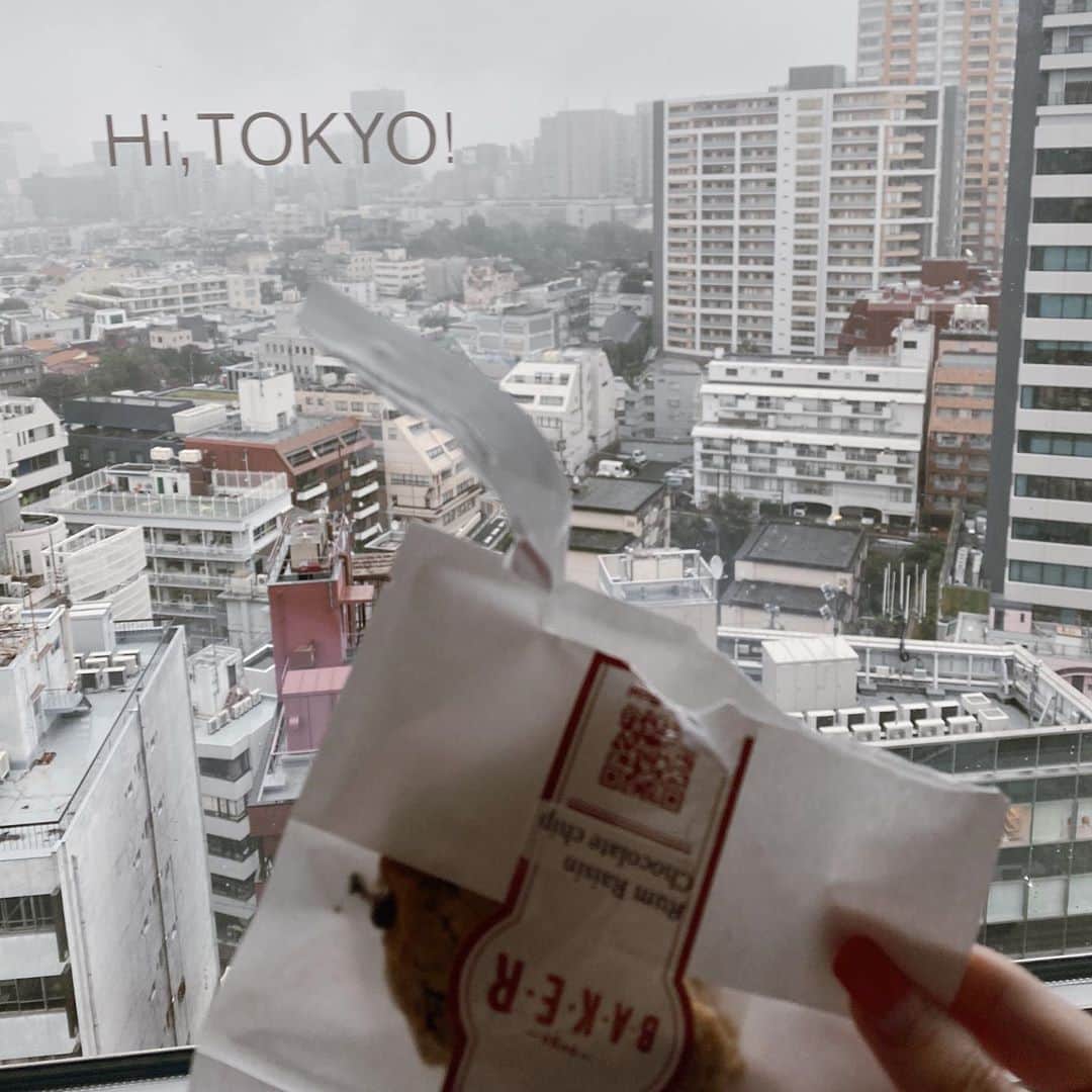 遠藤沙和子さんのインスタグラム写真 - (遠藤沙和子Instagram)「🏷sequence MIYASHITA PARK  部屋の窓の「Hi,TOKYO!」とか一部屋ずつアートが あったりとか細かいこだわり素敵やった！色合いも。 私的にリピはないと思うけど、お値段良いのも魅力🤔」10月23日 21時03分 - sawakoendo__