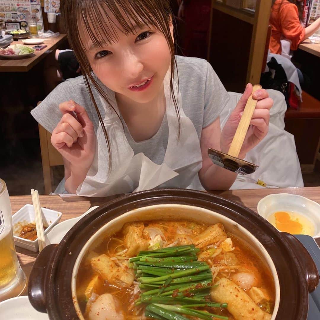 もえのあずきさんのインスタグラム写真 - (もえのあずきInstagram)「赤から🥰💕🍲 #赤から#赤から食べ放題 #激辛#大食い#もえあず#大食い女子 #鍋パ #japanesefood #japanesegirl」10月23日 21時13分 - moeazukitty