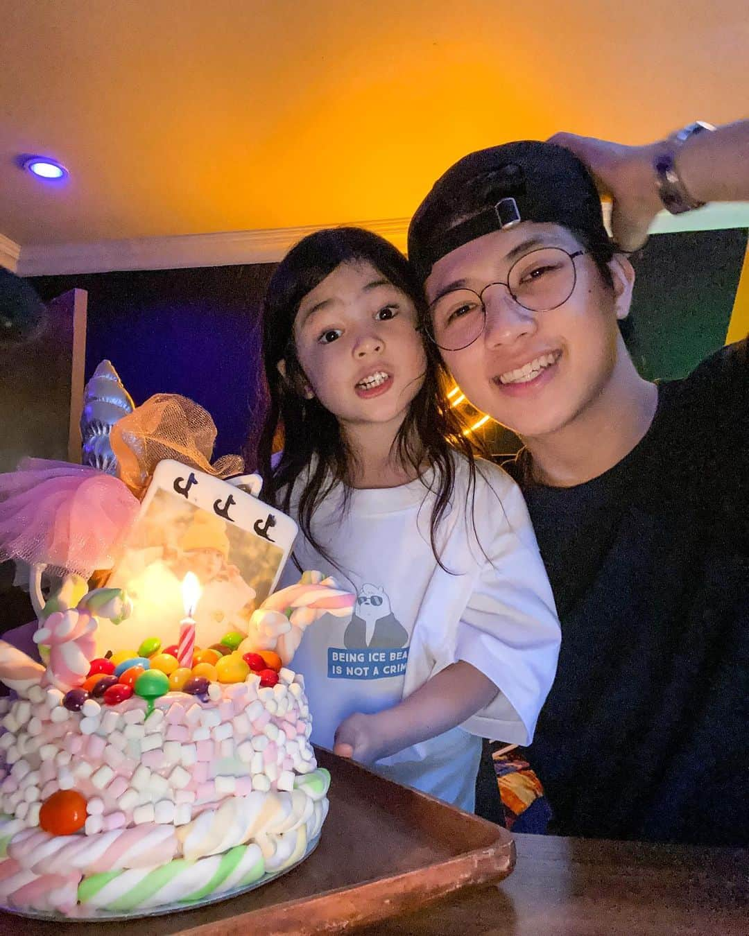 Ranz Kyleさんのインスタグラム写真 - (Ranz KyleInstagram)「Wishing a special birthday to my lil sister @onewithnatalia who always brightens up my day haha! Always remember that kuya loves you hehe 🥳🎂」10月23日 21時24分 - ranzkyle