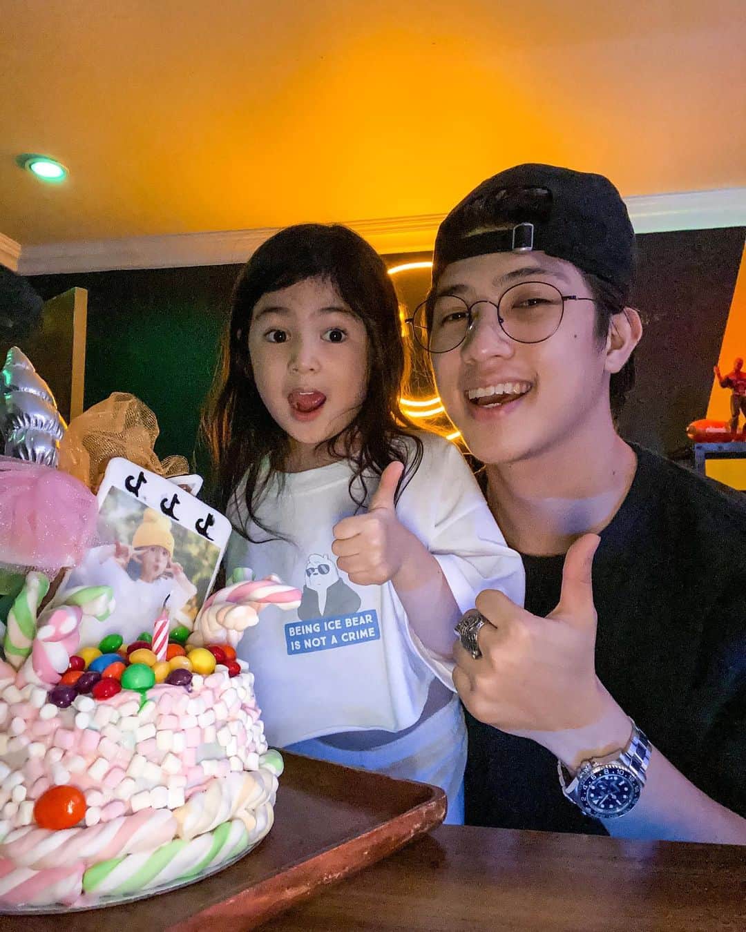 Ranz Kyleさんのインスタグラム写真 - (Ranz KyleInstagram)「Wishing a special birthday to my lil sister @onewithnatalia who always brightens up my day haha! Always remember that kuya loves you hehe 🥳🎂」10月23日 21時24分 - ranzkyle