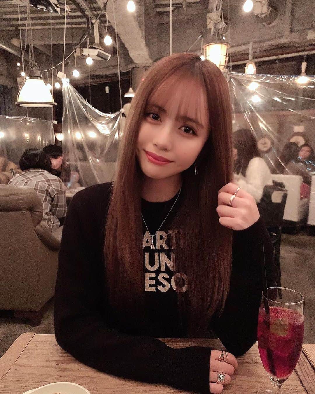 Nanaseのインスタグラム：「今日はどんな一日だったかこっそり聞かせて🙃？」