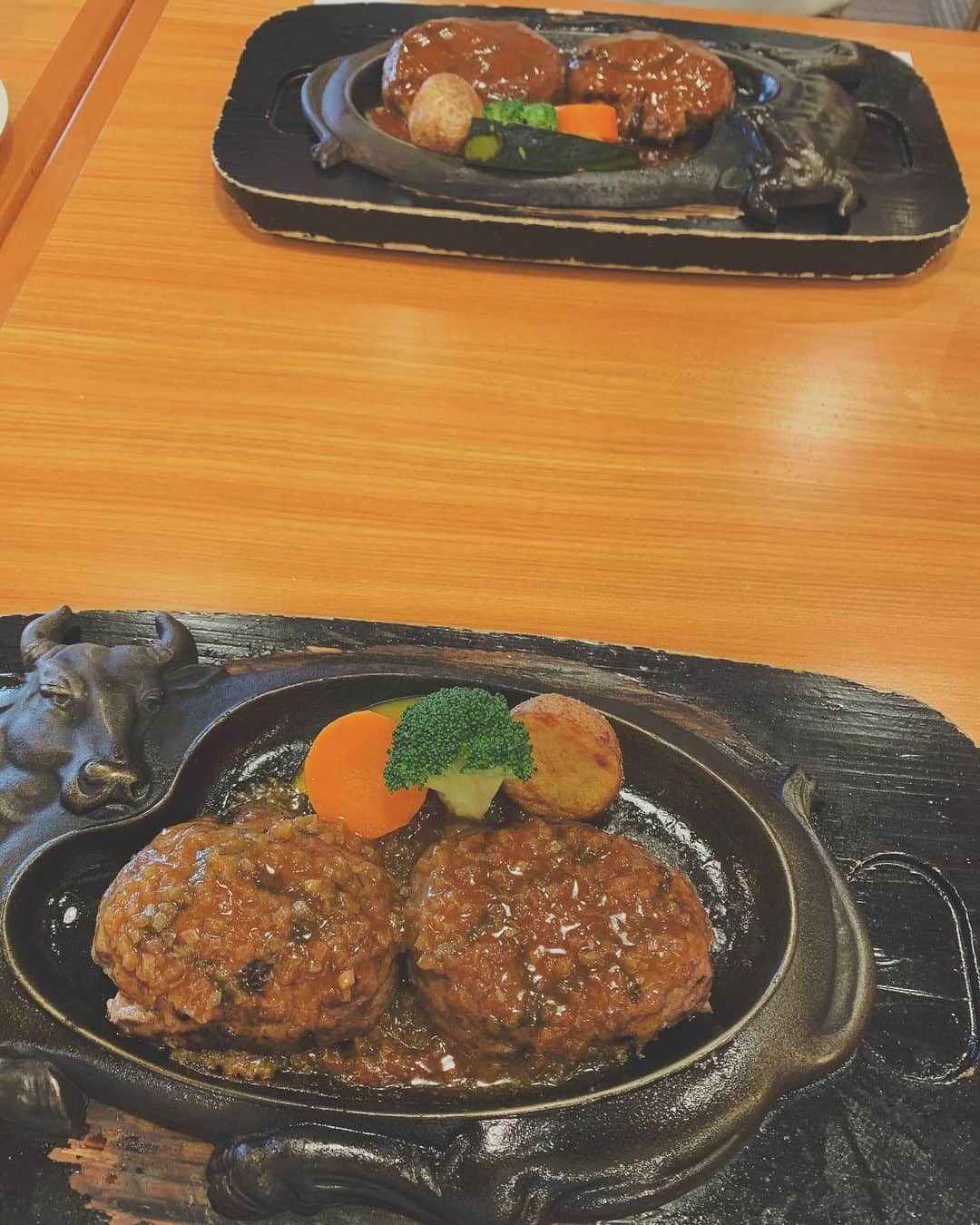 のインスタグラム：「. テスト終わったのでお友達とさわやかに行ってきました!!👯‍♀️ やっぱり美味しい🤤」