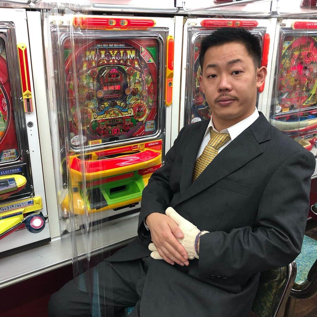酒井尚のインスタグラム：「昨晩のアメトーーク誠にありがとうございました。  売れてまたいつの日かおじゃまできるよう日々精進いたします。  40玉もしっかり握り込めるよう日々鍛錬いたします。どうか。  #アメトーーク #もっと売れたい芸人 #パチンコ」