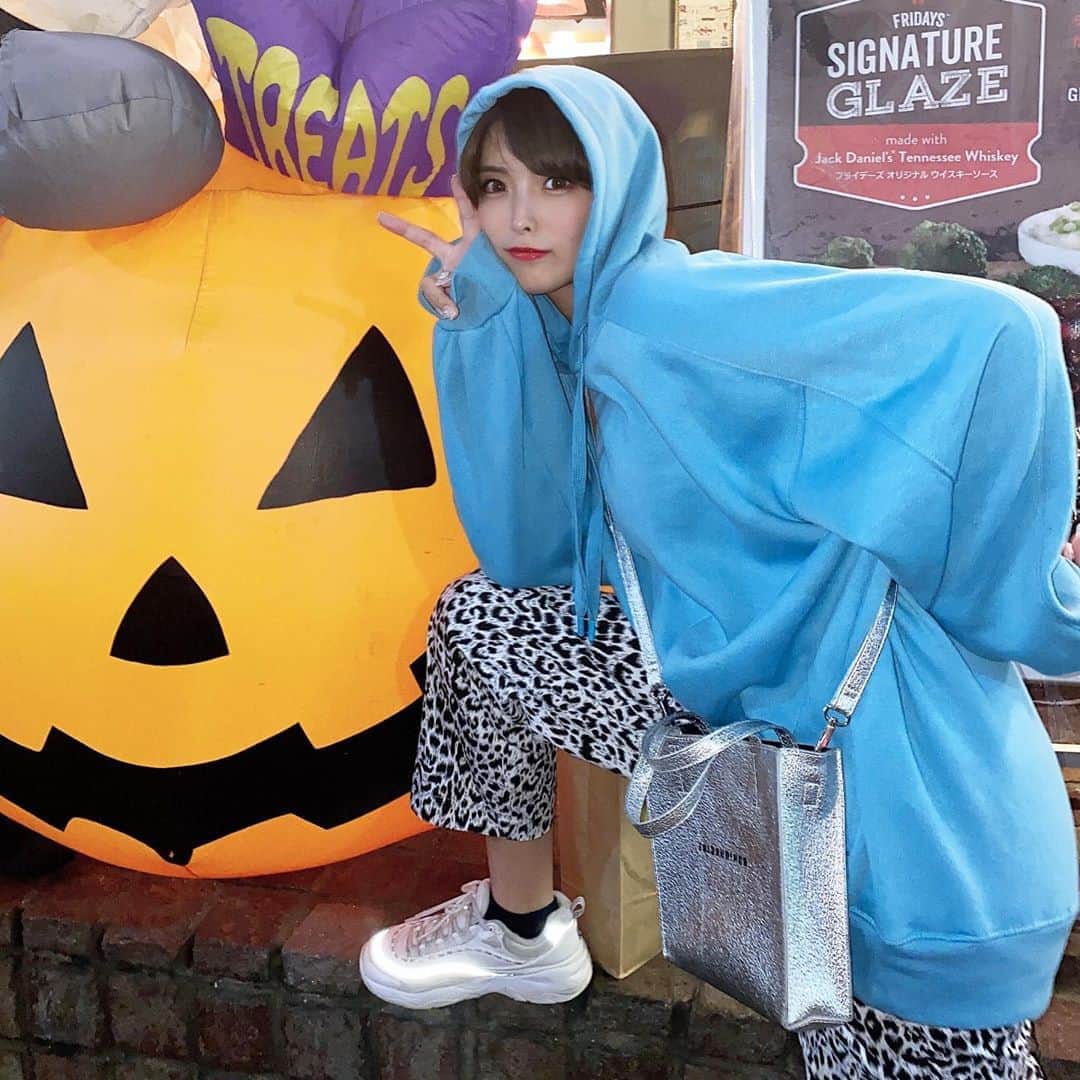 ききまるさんのインスタグラム写真 - (ききまるInstagram)「happy Halloween🎃👻 . 今年のハロウィン何しようかなーー 衣装どうしよぉ〜 困ってるなう .」10月23日 13時02分 - kikigram_97