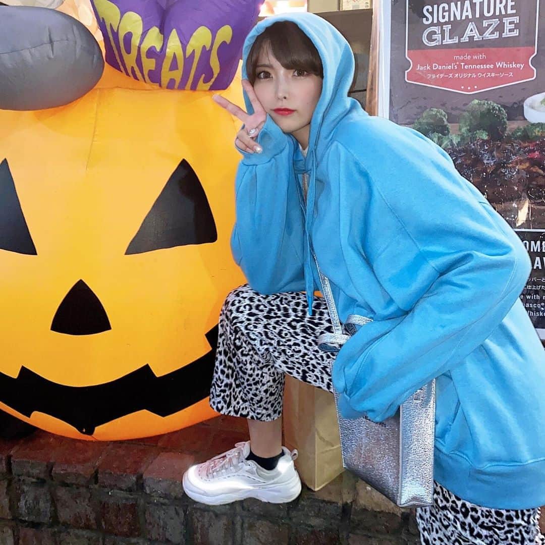 ききまるさんのインスタグラム写真 - (ききまるInstagram)「happy Halloween🎃👻 . 今年のハロウィン何しようかなーー 衣装どうしよぉ〜 困ってるなう .」10月23日 13時02分 - kikigram_97