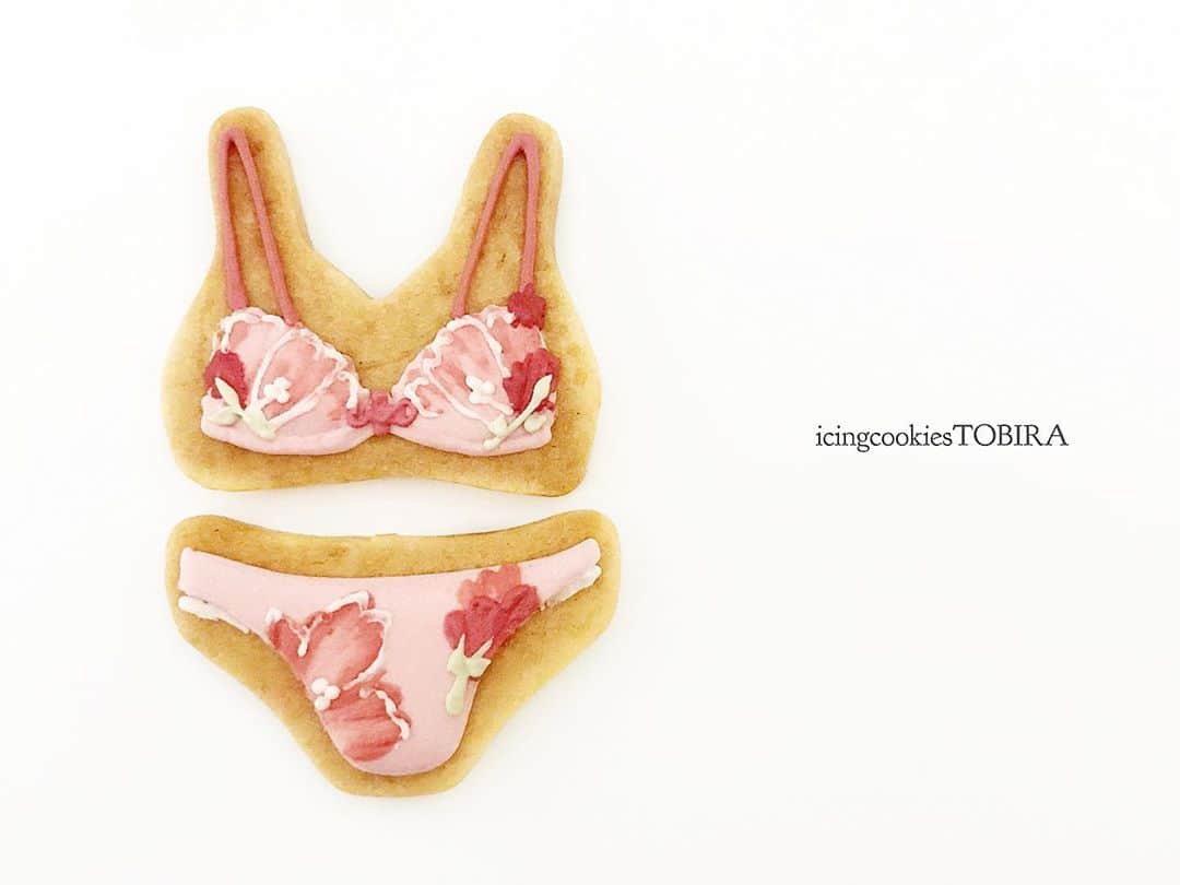 MAYUさんのインスタグラム写真 - (MAYUInstagram)「#ワコール 様では 10月を#ワコールピンクリボン月間　として 様々なご活動を行っておられます🎀🎗 ぜひ@wacoal.jp をご覧下さいませ🎀✨  #Wacoal #ワコール  #京都　#lingerie」10月23日 15時13分 - icingcookies_tobira