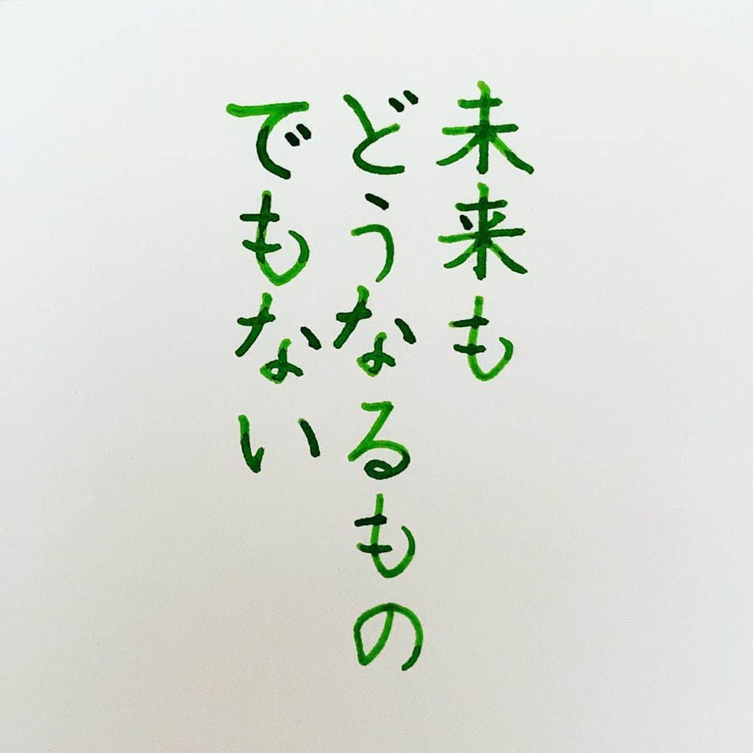 NAOさんのインスタグラム写真 - (NAOInstagram)「#松下幸之助　さんの言葉✨ ✼ ✼ 今の連続で未来がつくられていく✨ そう考えると、今を丁寧に生きようって思いますね！ ✼ 過去の過をびっくりする間違いをしています💦 次から気をつけます！ 教えて頂いた方ありがとうございます。 投稿削除しようと思ったのですが、皆様のコメントといいねを消したくなかったので、このままにさせて頂きます。 ✼  #楷書 #漢字 #今この瞬間  #インク沼 #自分 #メンタリスト  #行動 #過去 #人生 #心理  #自己啓発  #断捨離 #未来 #最善  #名言  #手書き #手書きツイート  #手書きpost  #手書き文字  #美文字  #japanesecalligraphy  #japanesestyle  #心に響く言葉  #ガラスペン  #言葉の力  #ペン字  #佐瀬工業所  #字を書くのも見るのも好き #万年筆好きな人と繋がりたい」10月23日 15時15分 - naaaaa.007