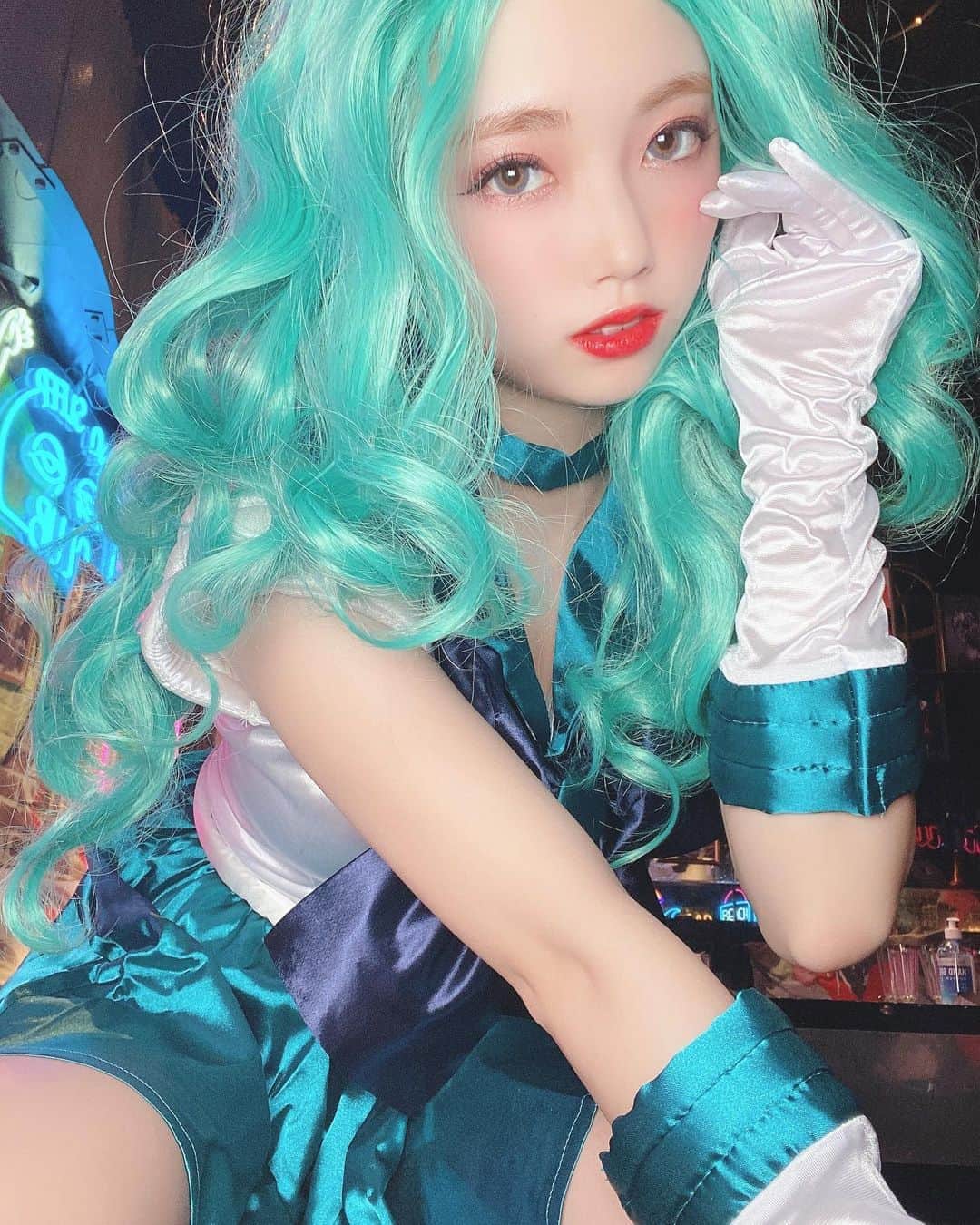 yokoのインスタグラム：「. 31日はネプチューンで お待ちしてます💚💙💚 . . . . . . . . . . . . . . . . . . #セーラームーン #ネプチューン #エンタメ活動を止めない #アジア一のエンターテインメント #burlesque#burlesque lesquetokyo#バーレスク東京#ダンサー#透明少女#model#hairmake#makeup#love#ootd#fashion#instagood#instalike#instafashion#tokyo#pink #오오티디‭#셀카#메이크업 #お洒落さんと繋がりたい#カメラ好きな人と繋がりたい#モデル」