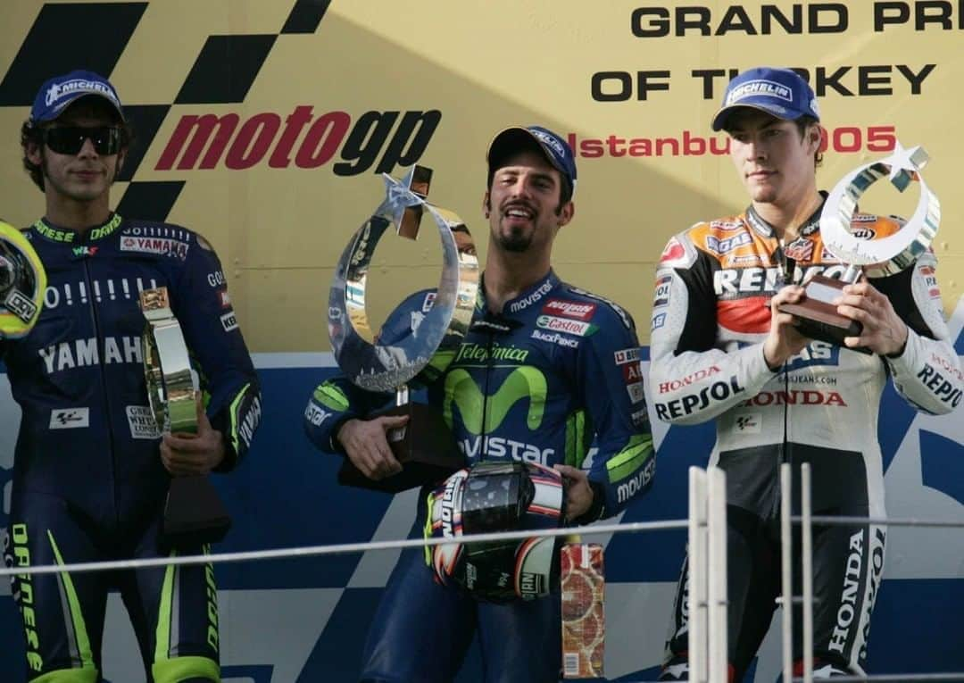 MotoGPさんのインスタグラム写真 - (MotoGPInstagram)「When sports fans hear the words 'Istanbul 2005' 🇹🇷 they think of only one thing! 😎 @marcomelandri33  winning 15 years ago today on #MotoGP's first ever visit to Turkey, of course!!! 🏆 #TurkishGP 🇹🇷」10月23日 16時30分 - motogp