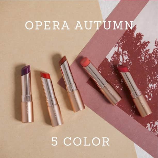 OPERA公式さんのインスタグラム写真 - (OPERA公式Instagram)「〈OPERA AUTUMN 5 COLORS〉 マスクをつけることが多くなった今、注目されているティントリップ。 くちびるの水分に反応して発色するティント処方のリップは、マスクの下でも落ちにくく、オシャレを楽しむ必須アイテムになりつつあります。  オペラのリップティントは、重くなりがちな秋冬メイクを透明感のある質感と血色感のある絶妙なカラーで、軽やかに楽しめます。  肌色・ムードの異なる4名の女性に、この秋オススメのリップカラー5色をつけていただきました。 〈イエローベース〉〈ブルーベース〉の肌色に合わせたメイクアップのレシピをご紹介します！  この秋のムードにぴったりの旬メイク。ぜひ参考にしてください❤️ 次の投稿をチェック！  (NEW COLOR) オペラ リップティント 09 テラコッタ 2020.10.14(wed) PLAZA・MINiPLA先行発売 2020.10.28(wed) 全国発売  #オペラ秋色テラコッタ #オペラリップティント #LIPTINT #リップティント #ティントリップ #operacosmetics」10月23日 17時00分 - opera_cosmetics
