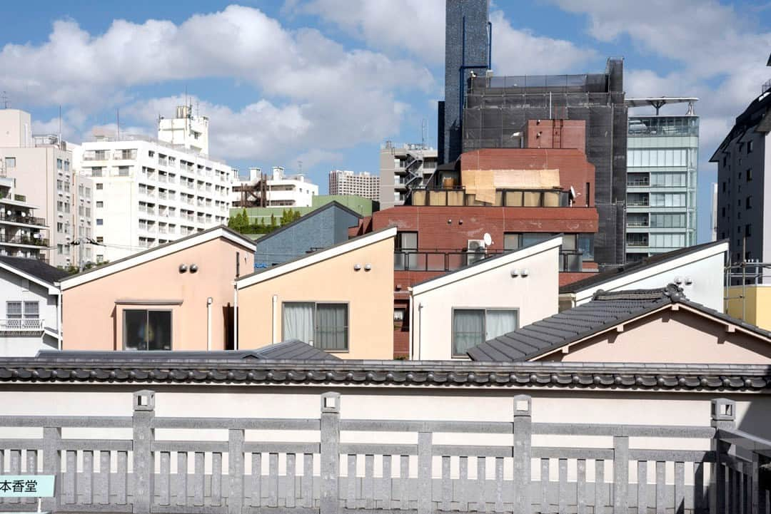 東京都庁広報課さんのインスタグラム写真 - (東京都庁広報課Instagram)「「泉岳寺／Sengakuji Temple (2020.9.8撮影)」最寄駅：泉岳寺駅  #泉岳寺 #忠臣蔵 #寺院仏閣 #赤穂浪士 #大石内蔵助 #高輪ゲートウェイ #義士祭 #tokyotokyo #tokyogram #moodygrams #jp_gallery #ptk_japan #gdayjapan #realtokyo #beautifuldestinations #tokyojapan #instatokyo #loves_nippon #phos_japan #bestjapanpics #cooljapan #japan_of_insta #photo_jpn #illgrammers #景色 #東京 #Tokyo #东京 #도쿄 #tokyogood」10月23日 17時01分 - tocho_koho_official