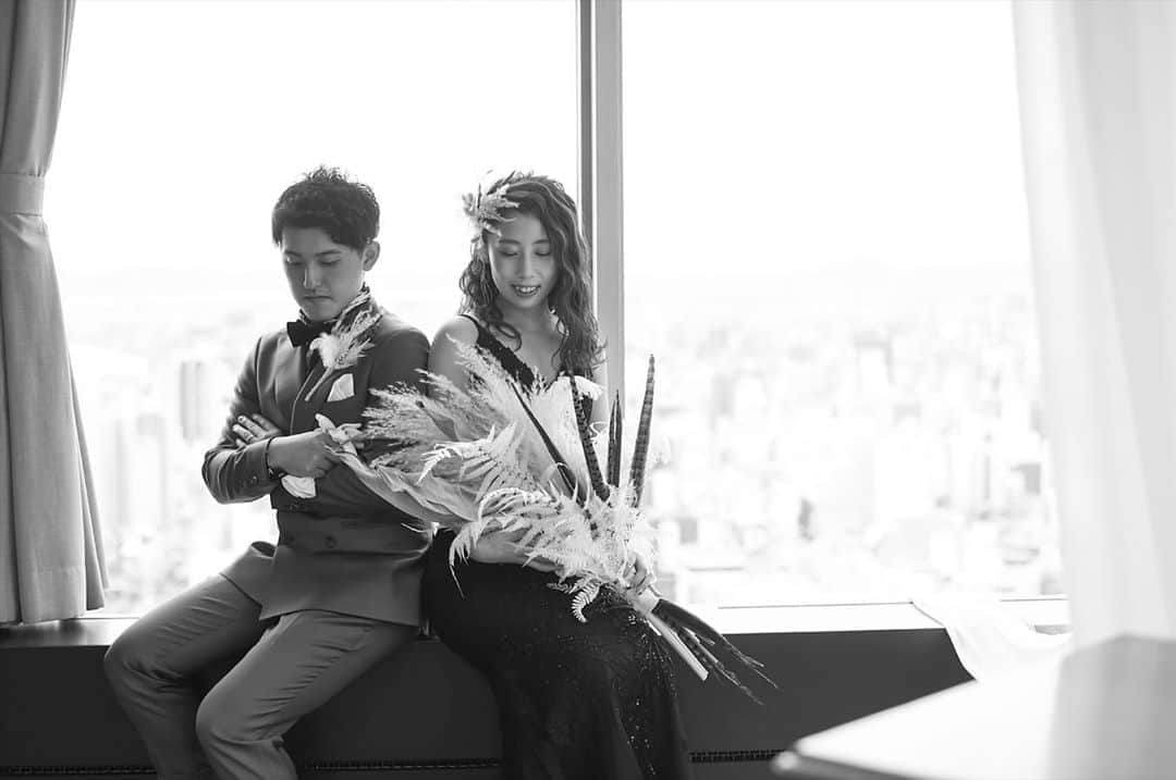 THE STYLE No.20 NEW YORK STYLE WEDDINGのインスタグラム：「2020年5月☆オープン2周年★ 口コミサイトの料理部門4年連続No.1獲得 No.20で自分たちらしい結婚式が叶う . ↓詳しくはHPをチェック↓ https://www.styles.jp/wedding/20f/ . 週末＆平日ブライダルフェアを開催しております メッセージ or ダイレクトメールからでも予約可能 . ↓ TEL ↓ 086-234-7310 . ↓ MAIL ↓ info-thestyle@styles.jpn.com . #thestyle #wedding #bridal #party #weddingparty #weddingphoto #weddingdress#starwedding #instagood #instalike #love #style #instapic  #結婚式 #結婚 #岡山結婚式 #ウェディング #プレ花嫁 #花嫁 #テーブルコーディネート #結婚式準備 #日本中のプレ花嫁さんと繋がりたい #ウェディングドレス #ウェディングフォト #ウェディングレポ #令和婚 #令和」