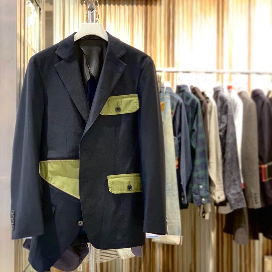 のインスタグラム：「reDECLO REPAIR EVENT Until 11/17 At Hankyu MEN’S OSAKA 2F GARAGE D.EDIT Event Space #Hankyu #HANKYUMODE #umedahankyu #阪急うめだ本店 #うめだ阪急 #阪急百貨店 #osaka #umeda #mode #hankyumensosaka #阪急メンズ大阪 #redeclo #リデクロ #repair #リペア #goodforthefuture #グッドフォーザフューチャー」