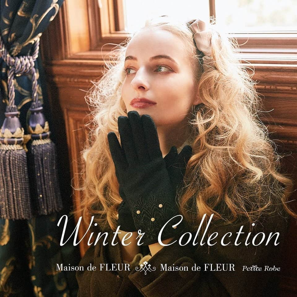 maisondefleur_pressさんのインスタグラム写真 - (maisondefleur_pressInstagram)「. Maison de FLEUR Maison de FLEUR Petite Robe 2020 Winter collection . 本日より公式通販ストライプクラブにて 2020 Winter Collection WEBカタログが公開！ . この冬におすすめなアイテムを いち早くお届けいたします❄ Maison de FLEURとMaison de FLEUR Petite Robe で可愛く冬支度してみては･･･⛄🧣 . ※WEBカタログには未入荷のアイテムも含まれます 新作アイテムの発売日や入荷情報に関しましては Maison de FLEUR、Maison de FLEUR Petite Robe(@maisondefleur.petiterobe_press )の 公式Instagramにてお知らせいたします . WEBカタログは公式通販ストライプクラブ Maison de FLEUR、Maison de FLEUR Petite Robe TOPページ、Instagramハイライトにて ご覧いただけます▼ https://stcl.page.link/MCC2 . ぜひCheckしてみてくださいね♬ . #maisondefleur#メゾンドフルール#フルール #maisondefleurpetiterobe#petiterobe#メゾンドフルールプチローブ#プチローブ#ワンピース#ドレス#ニット#アウター#バッグの中身#Bagの中身#2020winter#冬の新作#トートバッグ#かわいい女の子#かわいいもの好きな人と繋がりたい#フリルトート#大人可愛いコーデ#大人かわいい#大人可愛い#ピンク好きな人と繋がりたい#ピンク大好き#可愛いものが好き#ガーリーコーデ#ガーリー#くま#ベア .」10月23日 17時29分 - maisondefleur_press