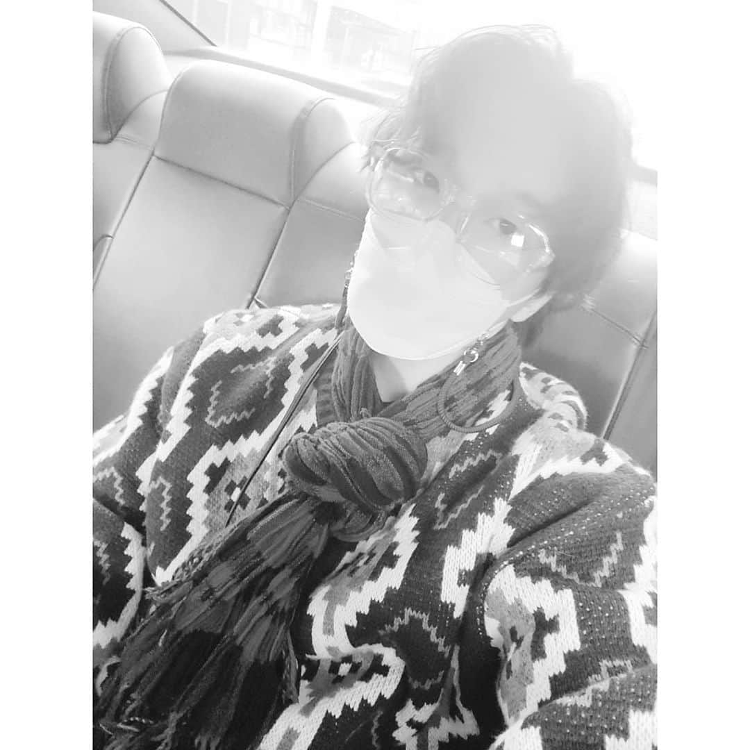 トン・ヒョンべさんのインスタグラム写真 - (トン・ヒョンべInstagram)「간만에 외출🍂 #치과」10月23日 17時49分 - ___hyunbae___