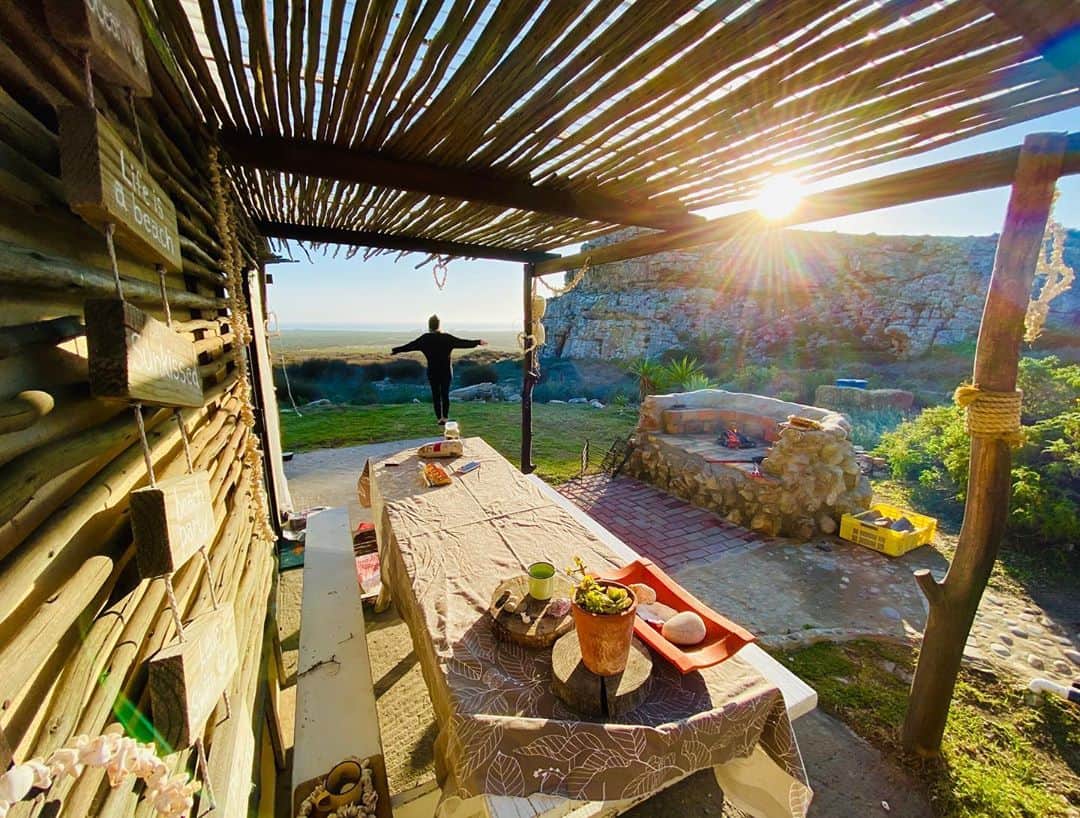 ジョーディ・スミスのインスタグラム：「Epic weekend away with @lyndall_m_smith up the #westcoast of #southafrica」