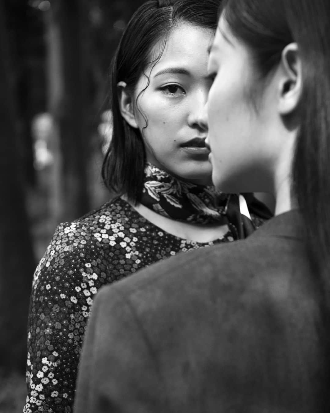 のインスタグラム：「. model @haraaya_ × @kamiya_yuka_  photographer @tputian  styling @1994hrk」