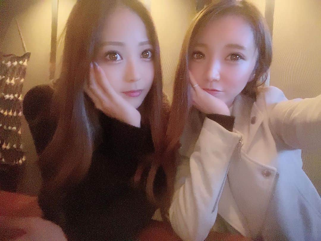 大矢ひな（ヒナ）のインスタグラム：「あんひな💗 ． ． ． #あんひな#丸顔#親友」