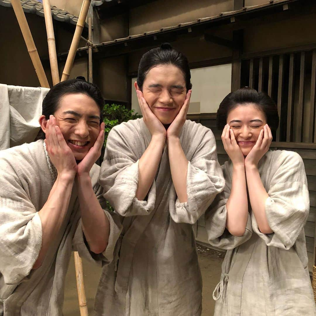 鈴木康介さんのインスタグラム写真 - (鈴木康介Instagram)「😆😆😆 この後、20:00から『赤ひげ３』はじまります！ 観られる方は是非！！！ よろしくお願いします🤲 #赤ひげ３　#鈴木康介」10月23日 18時27分 - lespros_kosuke