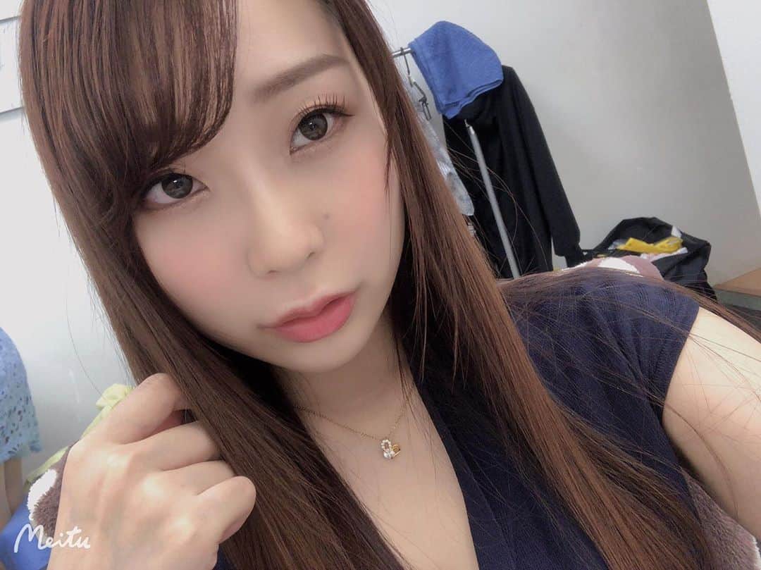のインスタグラム：「寒いー😵❄️」