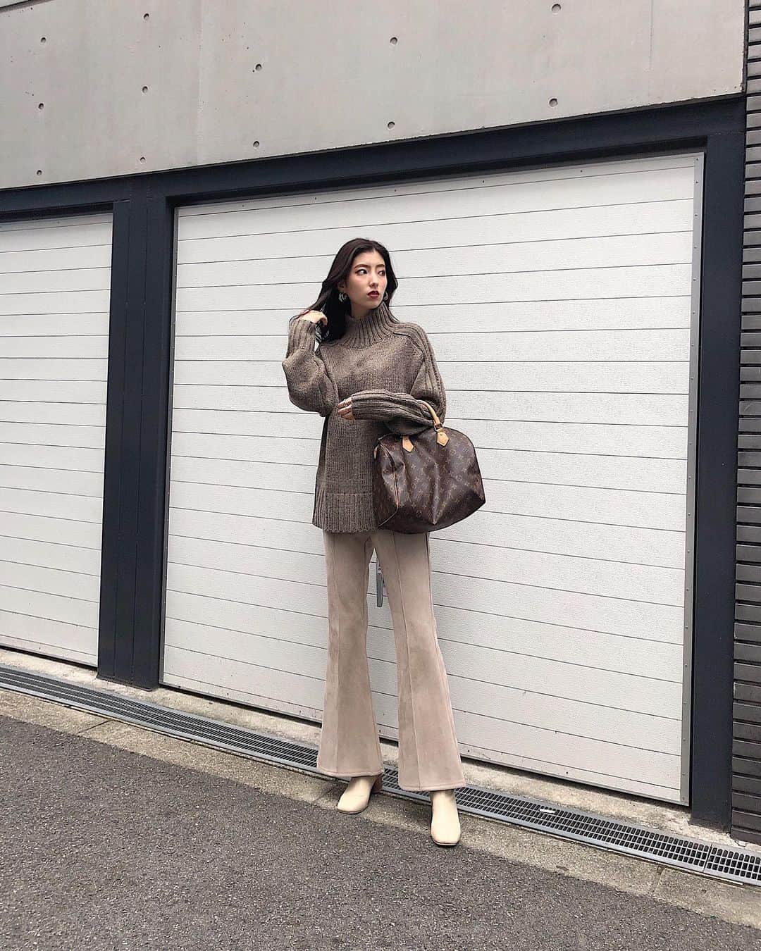 高村 楓さんのインスタグラム写真 - (高村 楓Instagram)「. . ちょこっと前の私服✌️ . 全身MURUA🤍🤍 . #MURUA#murua_by_staff#murua_snap#code#fashion #ムルーア#私服#ワントーンコーデ#コーデ#ファッション」10月23日 18時50分 - 12_kaede