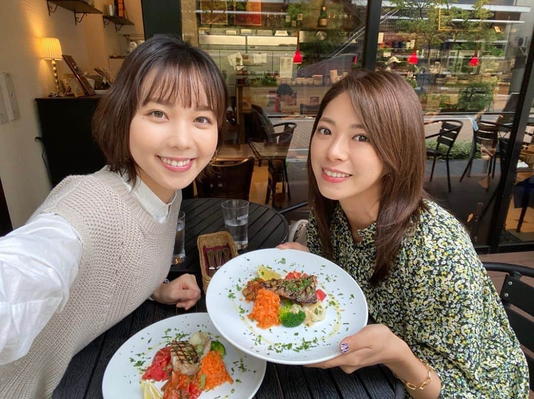 わちみなみのインスタグラム：「ヒロドさんとランチ🐝﻿ @hirodo_ayumi  ﻿ 2年ぐらい前にドラマの撮影、﻿ ラジオ、テレビ収録でご一緒させていただいて﻿ この前テレビ収録で再会できてからのご飯です〜﻿ すごく嬉しい🤩﻿ ﻿ ﻿ ちゃっかりご馳走になってしまいました！🙇‍♂️✨﻿ ﻿ また遊んでもらいます☺︎☺︎﻿ ﻿ #ランチ　#ヒロド歩美 さん」