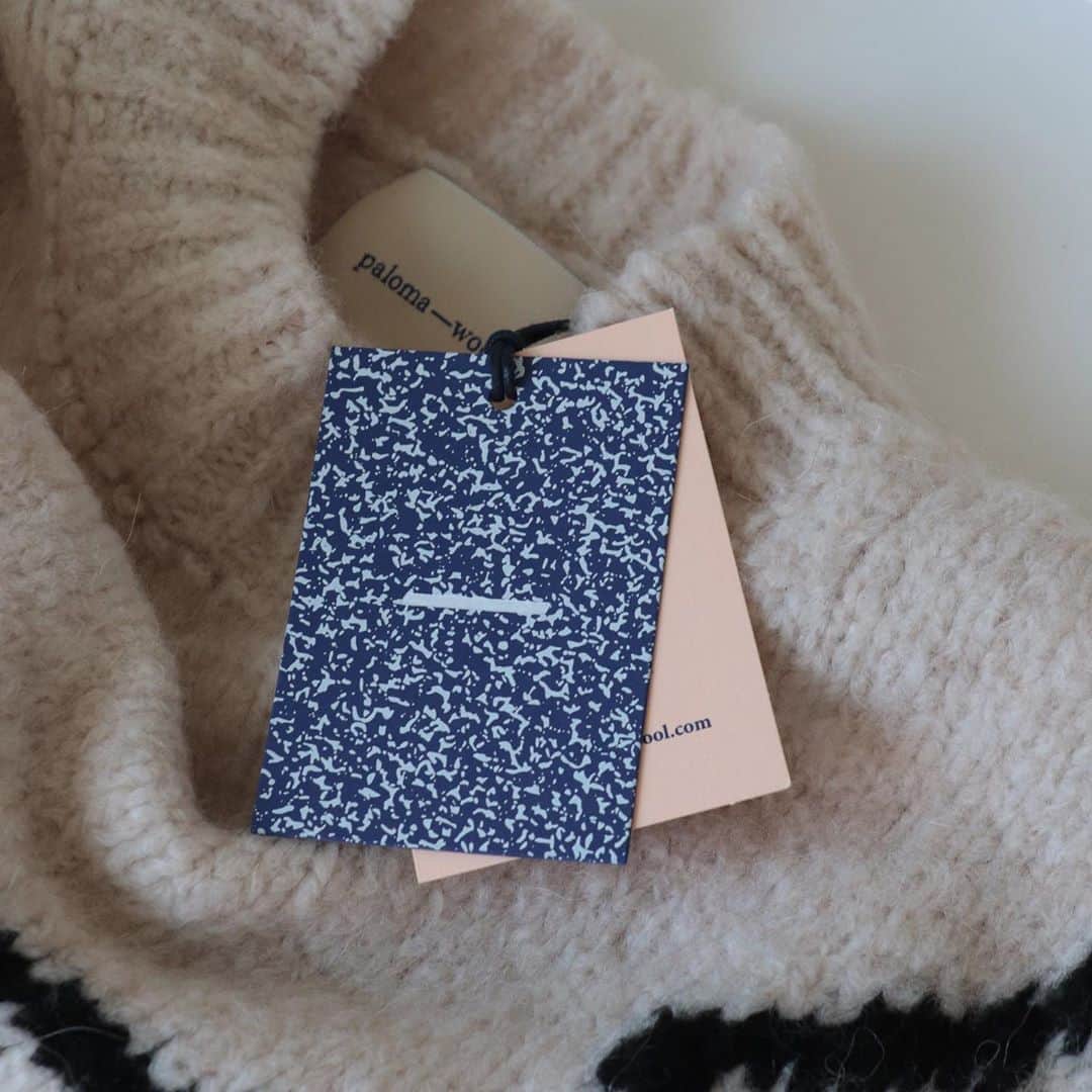 のインスタグラム：「. . きたきた✈︎ . . 楽しみにしてたニット♡ . . . . #palomawool #knit #newin #instagood」