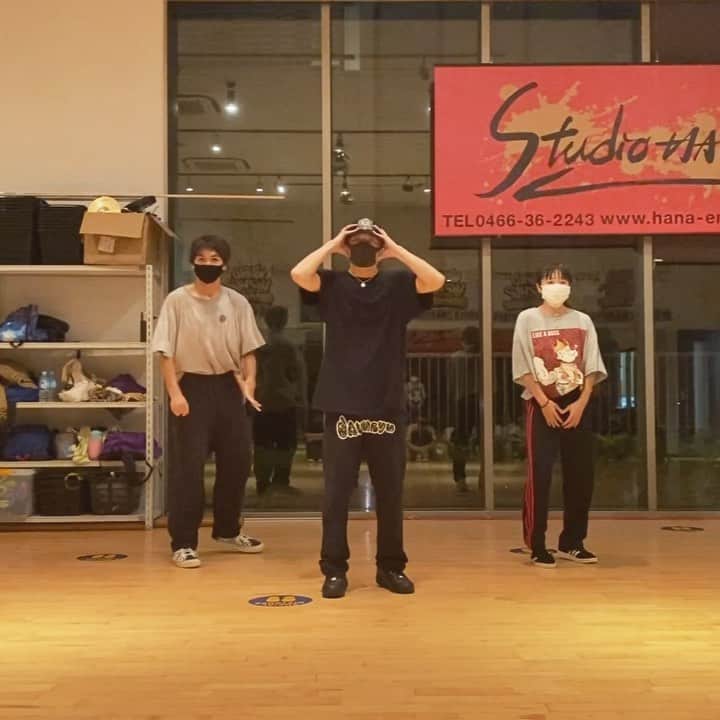 島雄壮大のインスタグラム：「my class🔥🧚‍♂️🌓  Peter Son - @ozworld_official   w/ @eigh10_0920 @konakona_0702   久しぶりの日本語の勢いの雰囲気。」