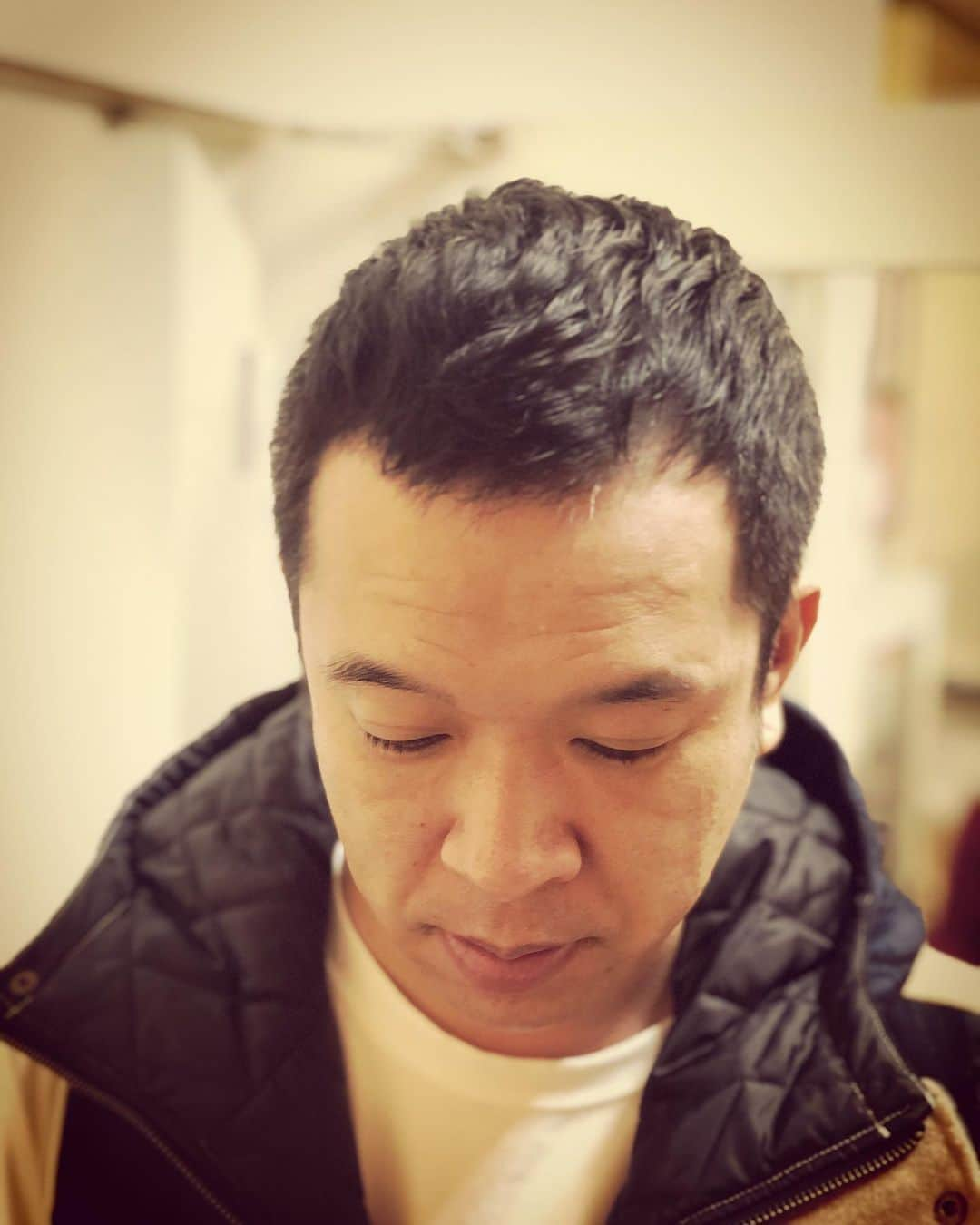 杉本知香さんのインスタグラム写真 - (杉本知香Instagram)「スッキリー✂️🦍😆😆✂️  #中目黒美容室 #FUJIWARA原西#FUJIWARA #シャバーニ #プラスマイナス兼光#プラスマイナス #たかくら引越しセンター」10月23日 19時38分 - sugimotoc