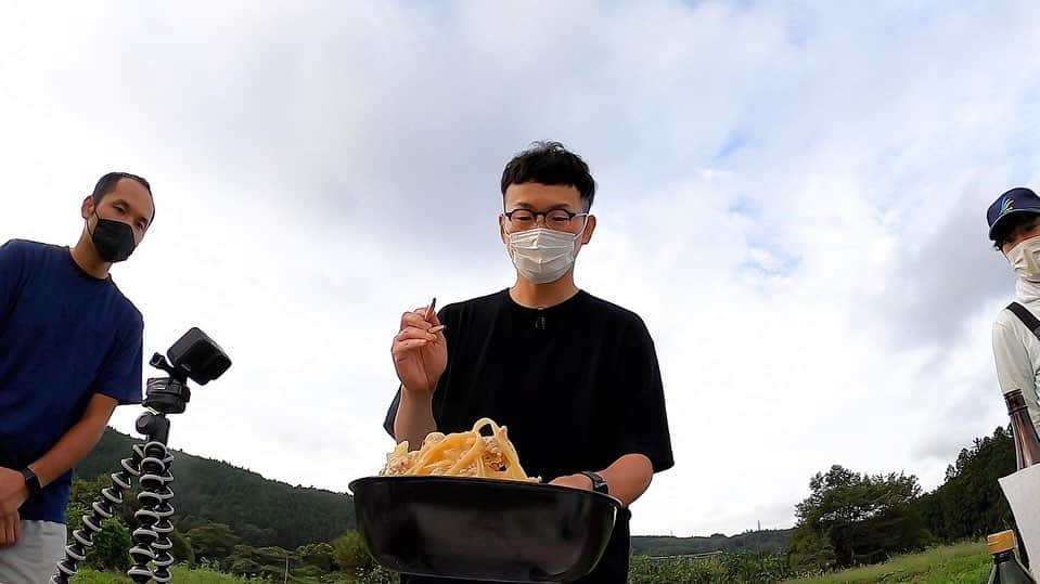 馬場裕之さんのインスタグラム写真 - (馬場裕之Instagram)「ガパオパスタ❣️ 簡単に出来ますよ〜☺️  YouTube「馬場ごはん」 にてご視聴くださいー😸 . ▷ @hiro88 ◁ ⇧⇧⇧⇧⇧⇧⇧ こちらをクリック😻  #新しい日常  #一緒にやってみよう #おうちごはん  #吉本自宅劇場  #馬場ごはん」10月23日 19時49分 - hiro88