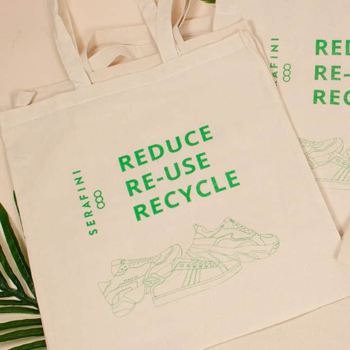 セラフィーニさんのインスタグラム写真 - (セラフィーニInstagram)「Say no to plastic bag, use the new shopping bag Reduce Re-use Recycle! 🍀⁠ #WeAreSerafini #SerafiniShoes⁠ .⁠ .⁠ .⁠ .⁠ #green #ecofriendly #plasticfree #sustainable #sustainablefashion #organic #shoppingbag #sneakers #shoes #fashion #sneaker #sneakersaddict #style #sneakerheads #streetwear #ootd #vans #converse #nike #adidas #streetstyle #igsneakercommunity  #sneakerporn #sneakerholics #sneakerfreaker #footwear #shoesaddict ⁠ #italianstyle」10月23日 20時01分 - serafiniofficial