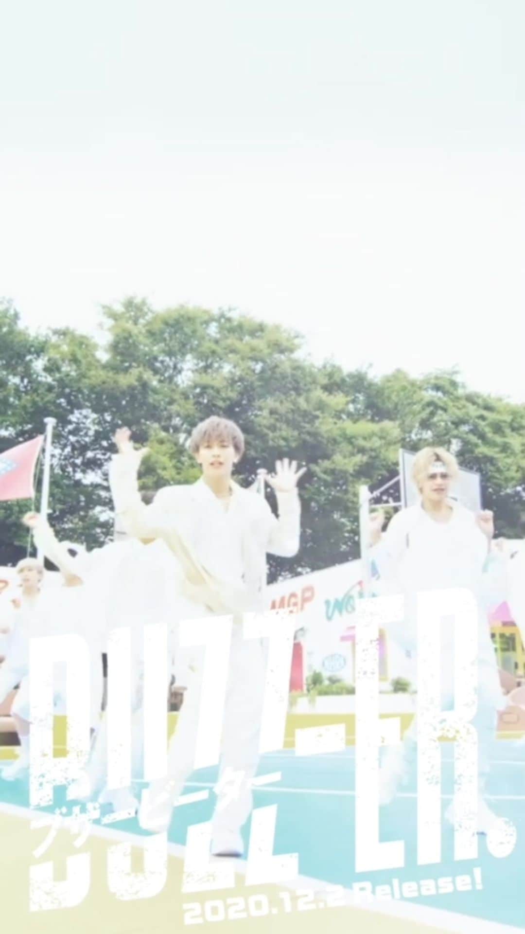BUZZ-ER.のインスタグラム：「【🐝#ブザービーター🐝】 BUZZ-ER. 2nd Single 「ブザービーター」  Teaser3  2020.10.23.20:00 ~ 🏀  MV本編はプロフィール欄から‼️  https://m.youtube.com/watch?feature=youtu.be&v=JM9cOxIeRWI」
