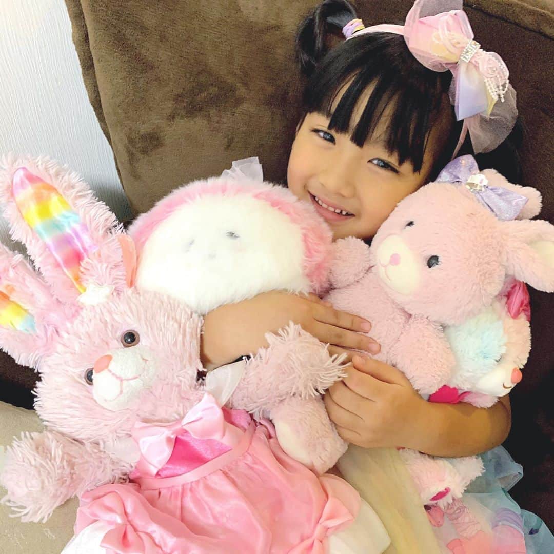 山口尚美のインスタグラム：「まだまだこういう世界観です… 🐰🌈💖🎀🏰🦄👸🏻🧸🍥✨ #ゆめかわ」