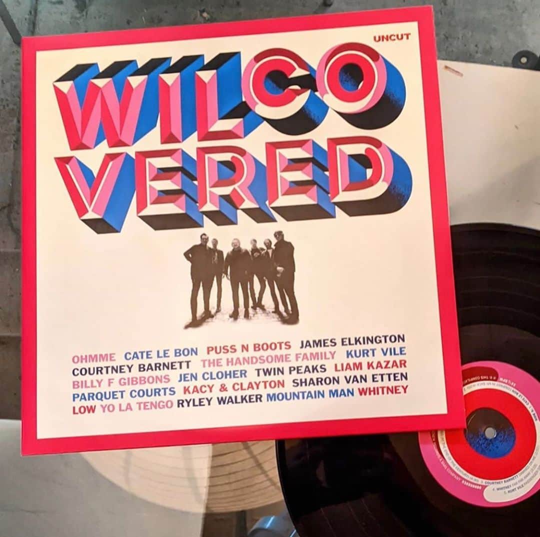 コートニー・バーネットのインスタグラム：「Find yourself one of these beauties from your fave record store today @rsdaustralia @wilco 💖 features my acoustic cover of ‘Dawned On Me’ that I recorded at @theloftchicago in July 2019. I was just remembering back in January in Mexico @wilcoskybluesky I sung this song to a few thousand gorgeous Wilco fans and you did the whistle solo for me (I can’t whistle)  in perfect unison. What a scene x」