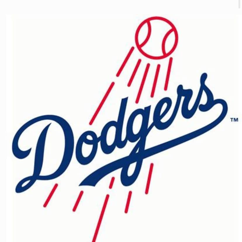 のインスタグラム：「Who’s rooting for the Dodgers tonight? #Dodgers #dodgersfans #mlb #worldseries #game3 #losangeles #hometownpride」