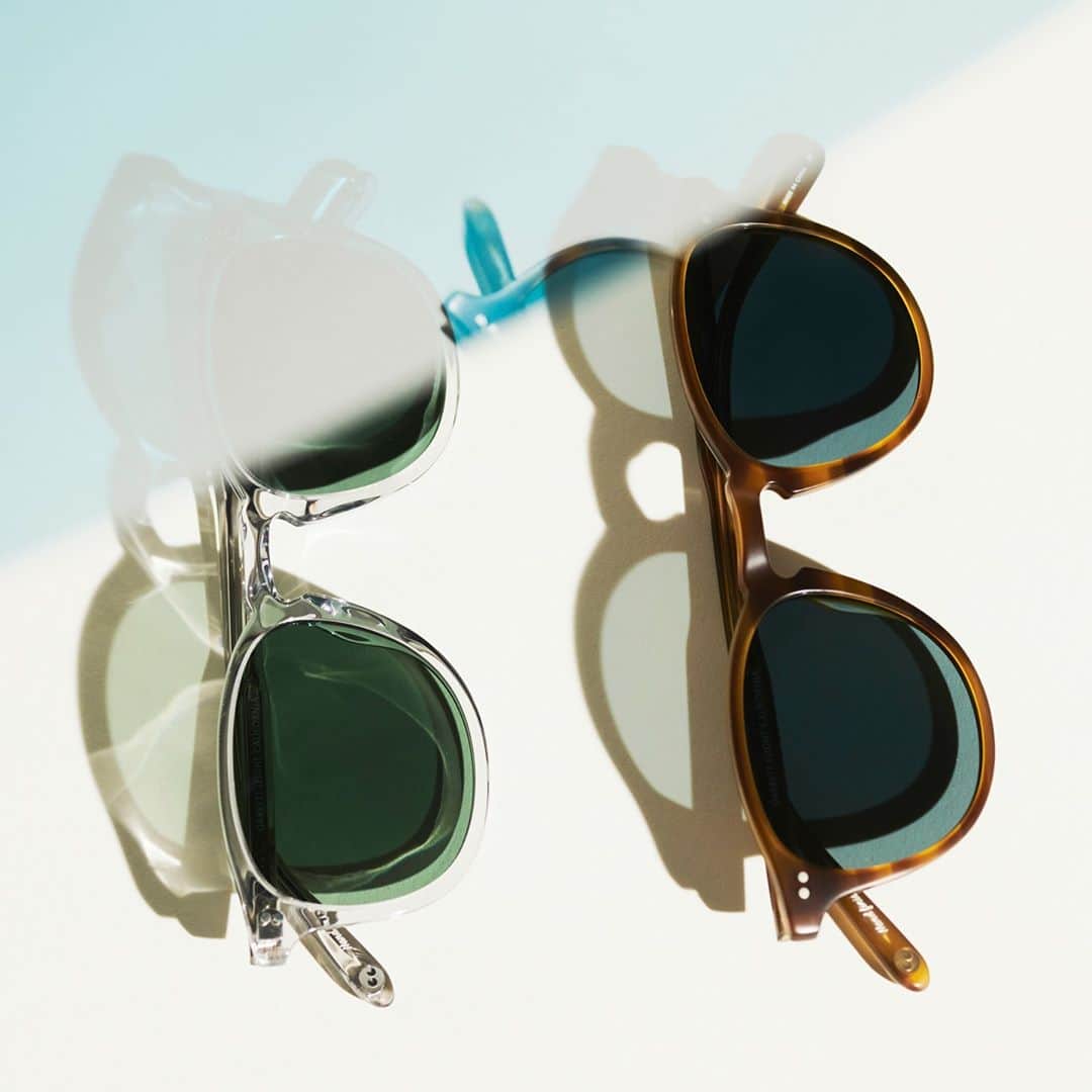 ジーエルシーオーのインスタグラム：「Stay shady. Fall 2020 collection is now live. Tap the link in bio to shop our new shades.」