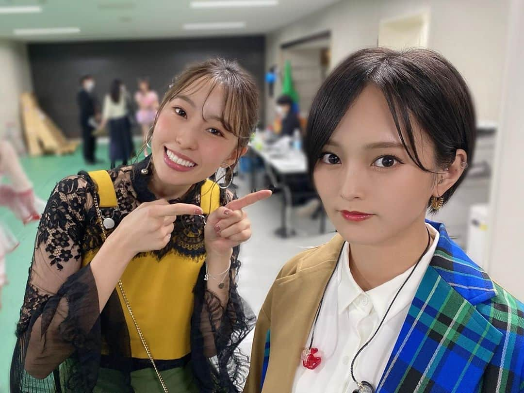 藤江れいなさんのインスタグラム写真 - (藤江れいなInstagram)「♡ おはようございます☀️ 昨日はNMB48の 10th Anniversary LiveをYNNから実況してました🥺🎤 大好きなメンバーいっぱい居て終始楽しかったし、11年目を迎えたNMBも凄く輝いてて安心しました！ ・ ・ 私との写真は安定して 笑わない女ことさやかちゃんにも会えたよ♡ ・ ・ #NMB48 #OG #nmb4810周年  #大阪城ホール　#大阪 #新YNN」10月24日 7時16分 - 01nyan0201