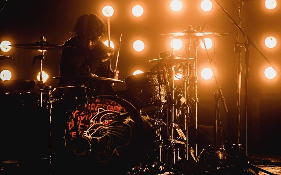 Katsuma さんのインスタグラム写真 - (Katsuma Instagram)「#coldraintv   photos by @yamada_mphoto」10月23日 22時43分 - katsuma_drums