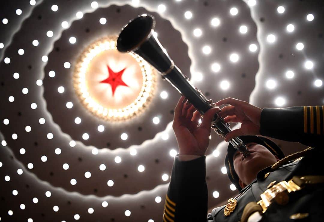 AFP通信さんのインスタグラム写真 - (AFP通信Instagram)「AFP Photo 📷 @noelcelis - A musician plays his instrument during the ceremony to commemorate the 70th anniversary of China’s entry into the 1950-53 Korean War, at the Great Hall of the People in Beijing on October 23, 2020.」10月23日 22時49分 - afpphoto