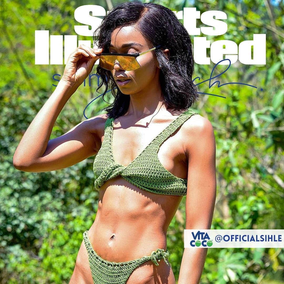 Sports Illustrated Swimsuitさんのインスタグラム写真 - (Sports Illustrated SwimsuitInstagram)「The #FeelGoodFuel is on FIRE this week! @sajenicole, @javeonnagordon, @ivanawin, @officialsihle & @val.arce 👏 Comment below your #feelgoodfuel of the week!」10月23日 23時04分 - si_swimsuit