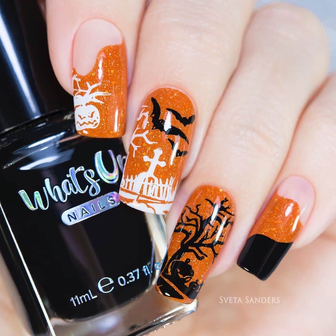 Sveta Sandersのインスタグラム：「#HalloweenNails 👻 using products by @whatsupnails ❤️ Stamping plate A012 #whatsupnails, black and white stamping polishes by @whatsupnails 🥰」