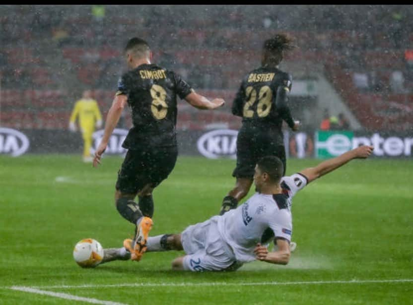 レオン・バログンさんのインスタグラム写真 - (レオン・バログンInstagram)「Good start to the @europaleague last night with 3 points and another clean sheet 🇬🇧」10月23日 23時43分 - leonbalogun