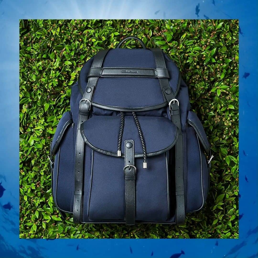 サントーニのインスタグラム：「SANTONI RETHINK: if you could choose any backpack why not choose a sustainable one?   #Santoni #SantoniRethink #MadeinSantoni」