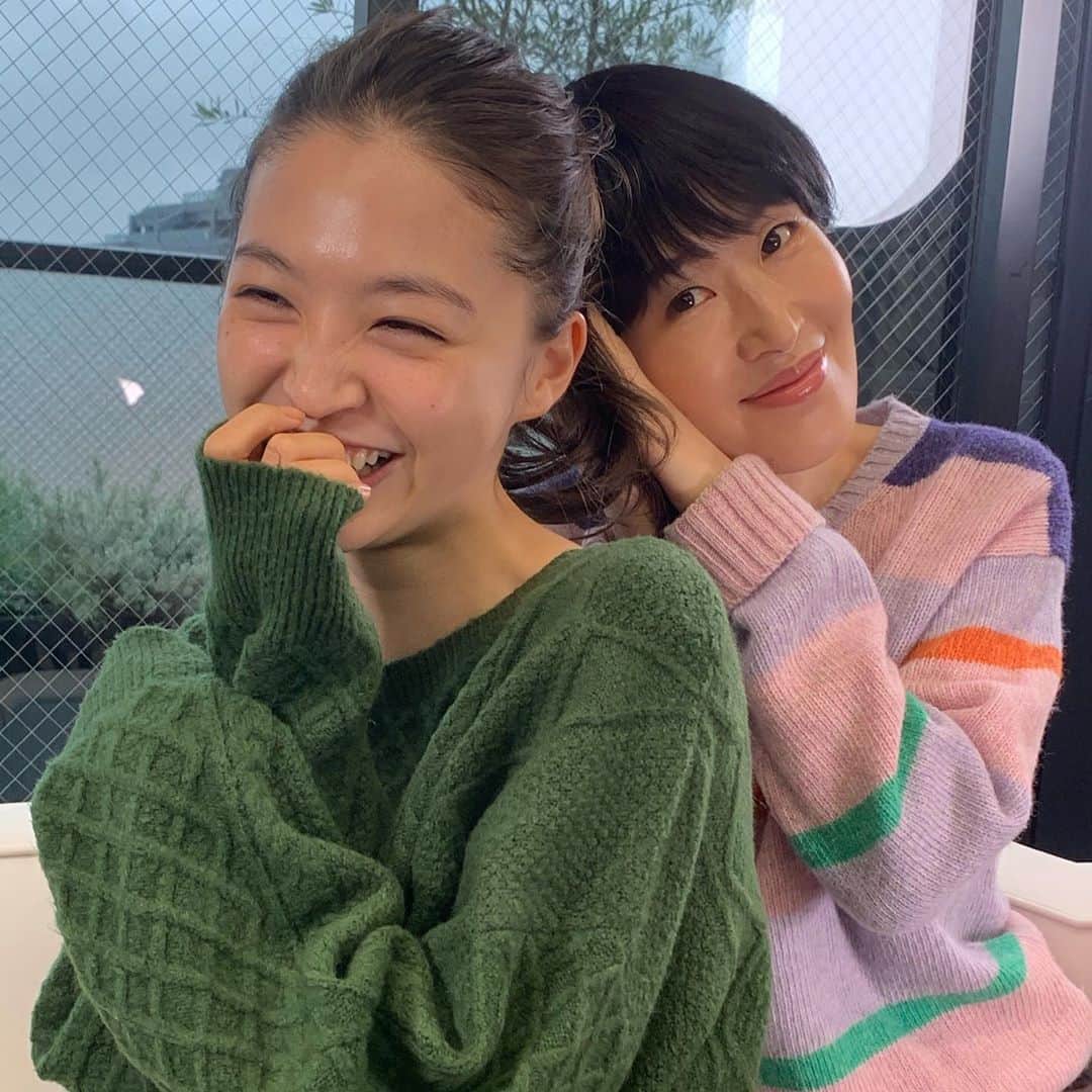 小林ひろ美のインスタグラム：「#ビューティザバイブル で拝見した時の愛らしさにロックオンになっていた #上西星来 ちゃんとお仕事ご一緒出来ました❤️ まずスッピンでこんなに可愛いなんてズルい笑😍✨ 星来ちゃんは#東京パフォーマンスドール のメンバーでもあり、言わずと知れた売れっ子モデルさんです❤️ 本当に可愛かったなー✨✨星来ちゃん、またどうぞよろしくお願いしますねー🥰」