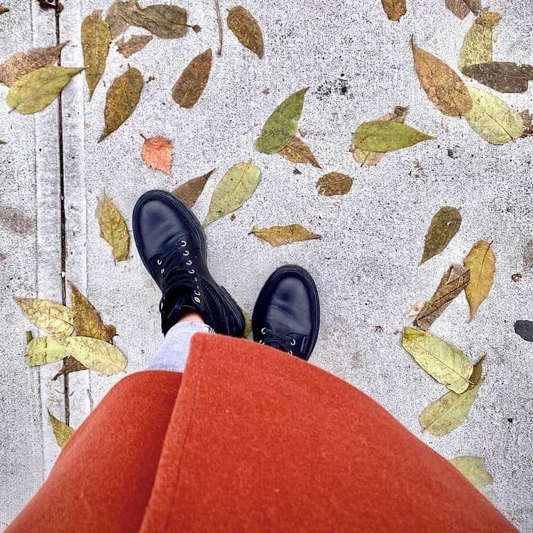 オリヴィア・パレルモのインスタグラム：「Fall has fallen 🍂」
