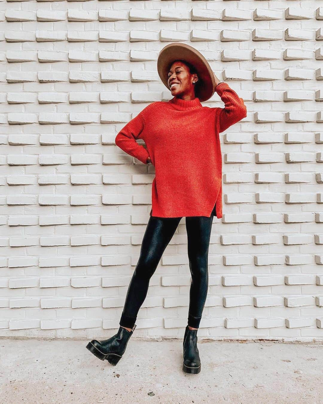 Target Styleさんのインスタグラム写真 - (Target StyleInstagram)「5 ways you styled one of our coziest mock turtlenecks. 🥰⁣ ⁣ Tap the shop icon to see all 6 colors. #ANewDay」10月24日 0時39分 - targetstyle