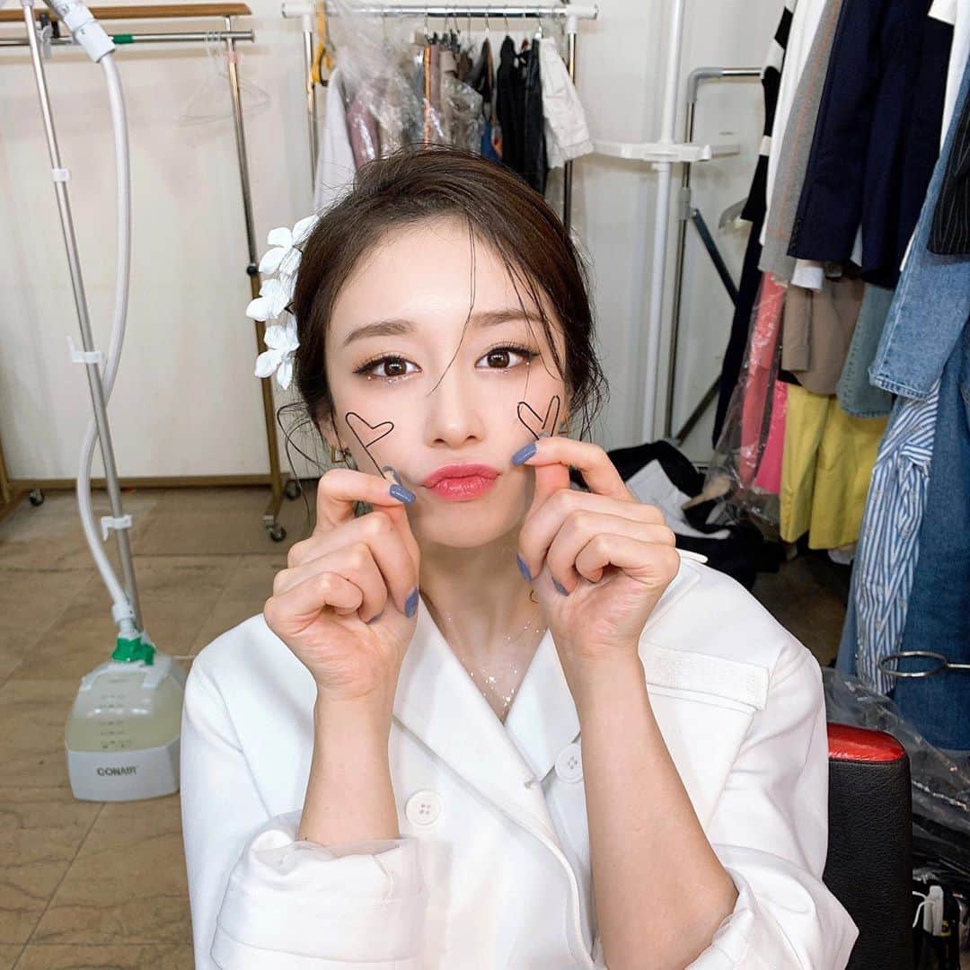 ジヨン のインスタグラム：「❤️」